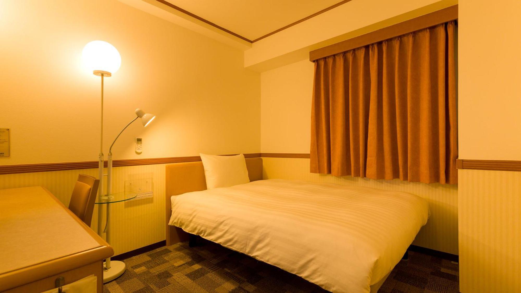 Toyoko Inn Sasebo Ekimae Værelse billede